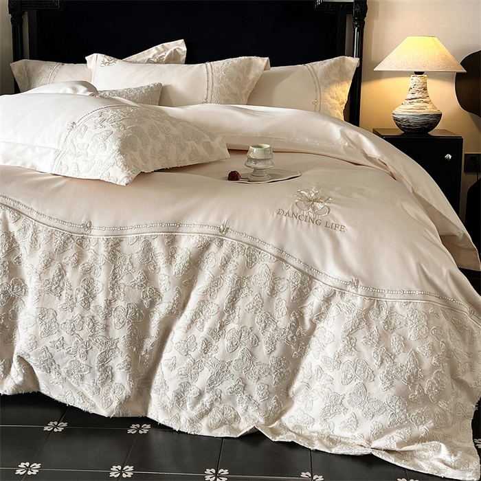 91家纺网 家纺一手货源 找家纺 鼎飞家纺 2025新款长绒棉纯棉刺绣雕花四件套-蝶舞花语 蝶舞花语-香草色