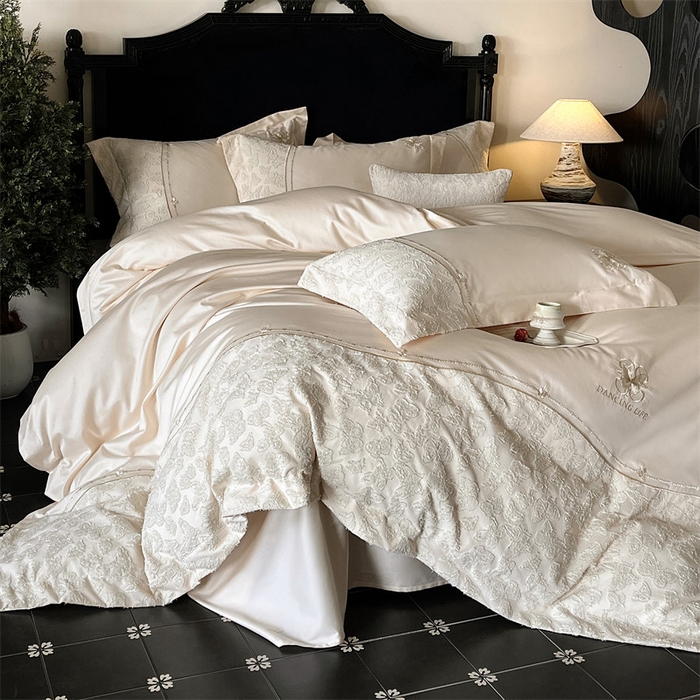 91家纺网 家纺一手货源 找家纺 鼎飞家纺 2025新款长绒棉纯棉刺绣雕花四件套-蝶舞花语 蝶舞花语-香草色