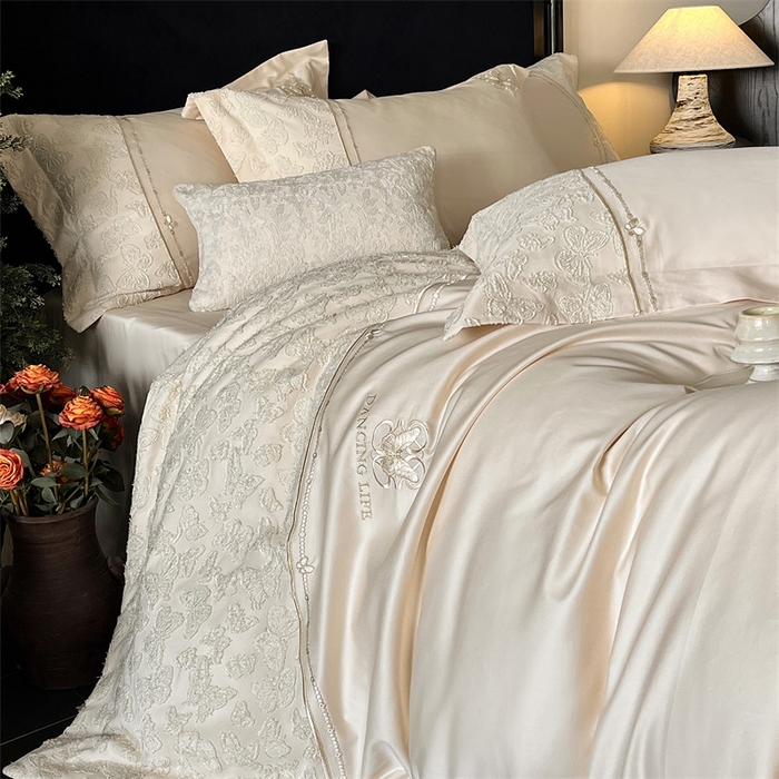 91家纺网 家纺一手货源 找家纺 鼎飞家纺 2025新款长绒棉纯棉刺绣雕花四件套-蝶舞花语 蝶舞花语-香草色