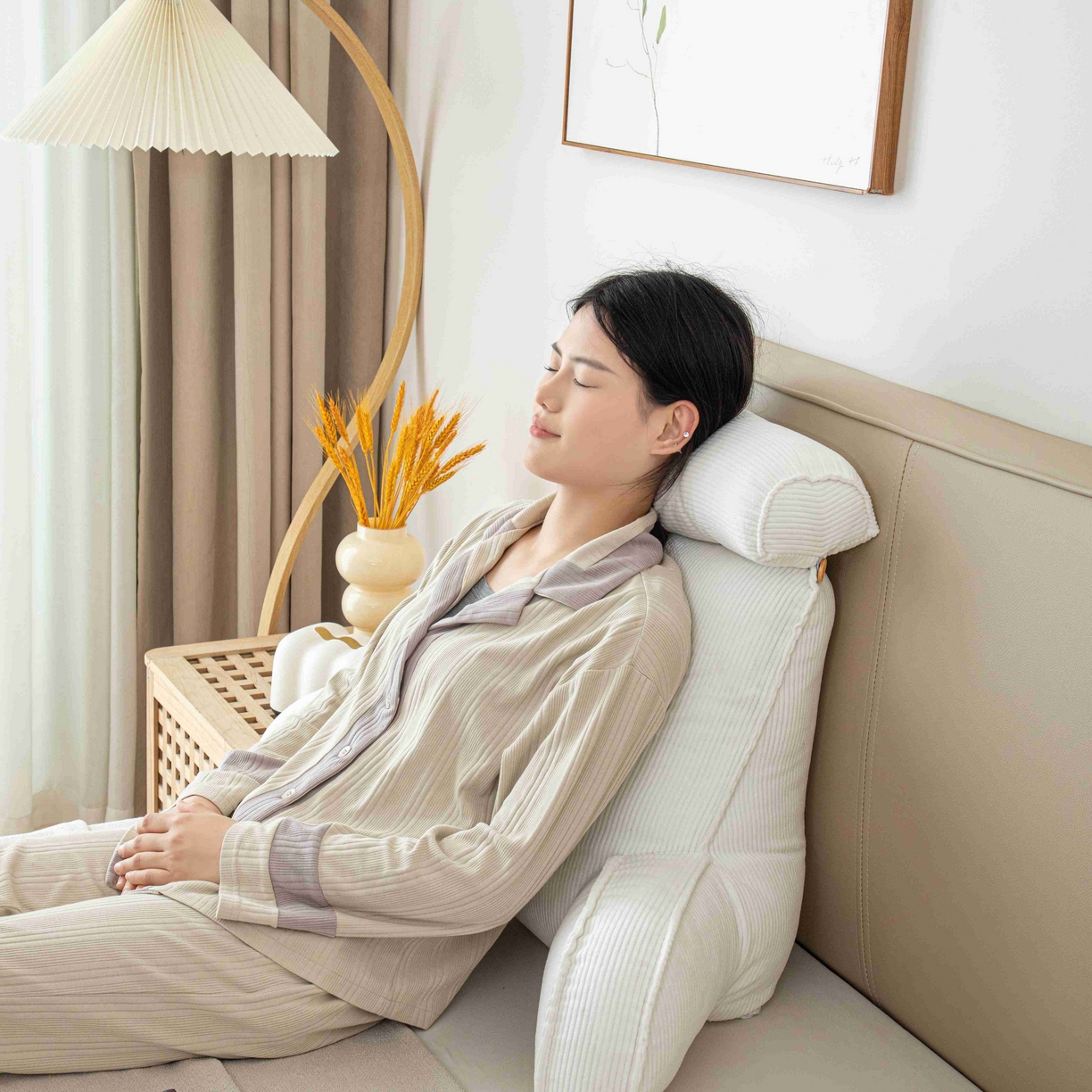 91家纺网 家纺一手货源 找家纺 沐沐家纺 2026新款灯芯绒护腰靠背 白色