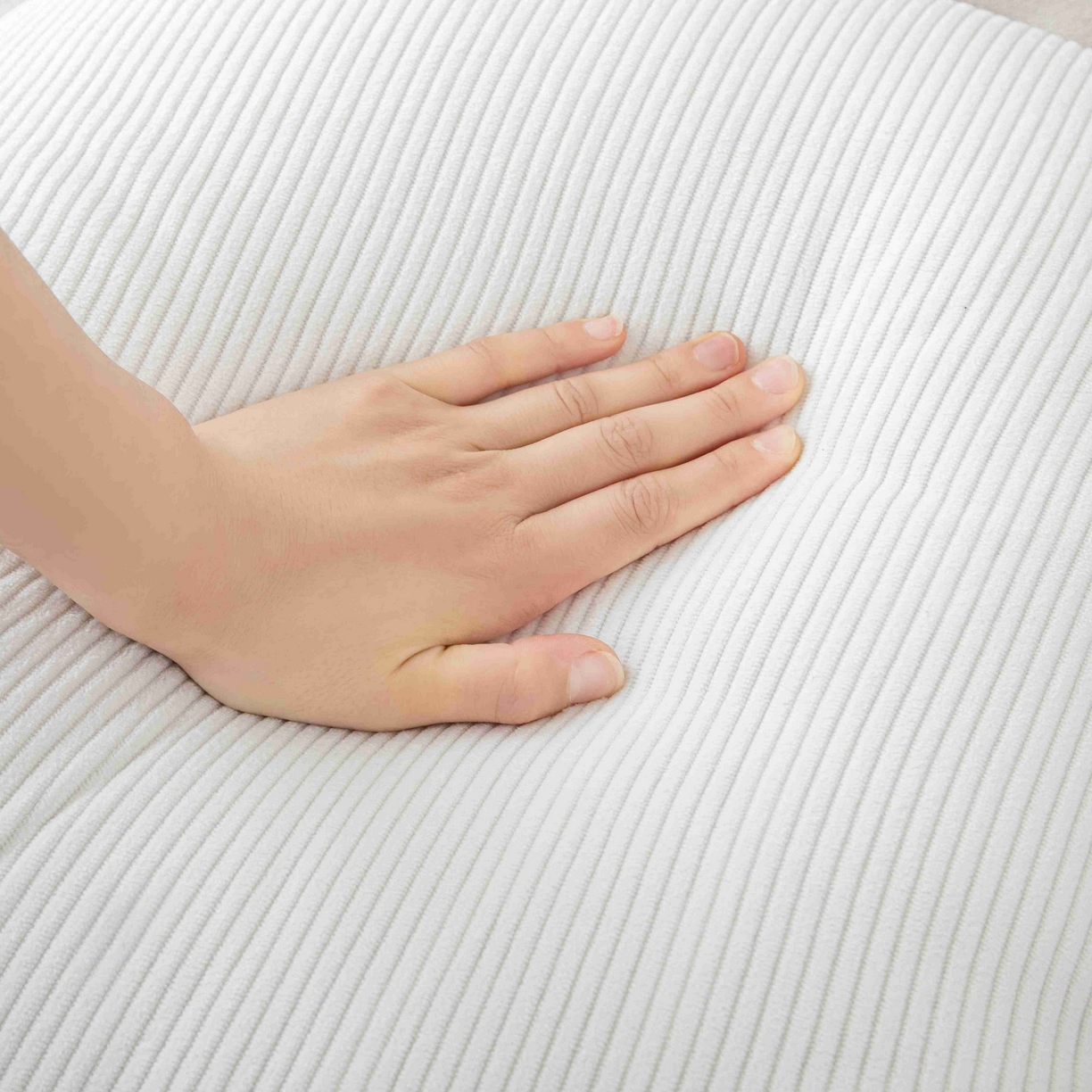 91家纺网 家纺一手货源 找家纺 沐沐家纺 2026新款灯芯绒护腰靠背 白色