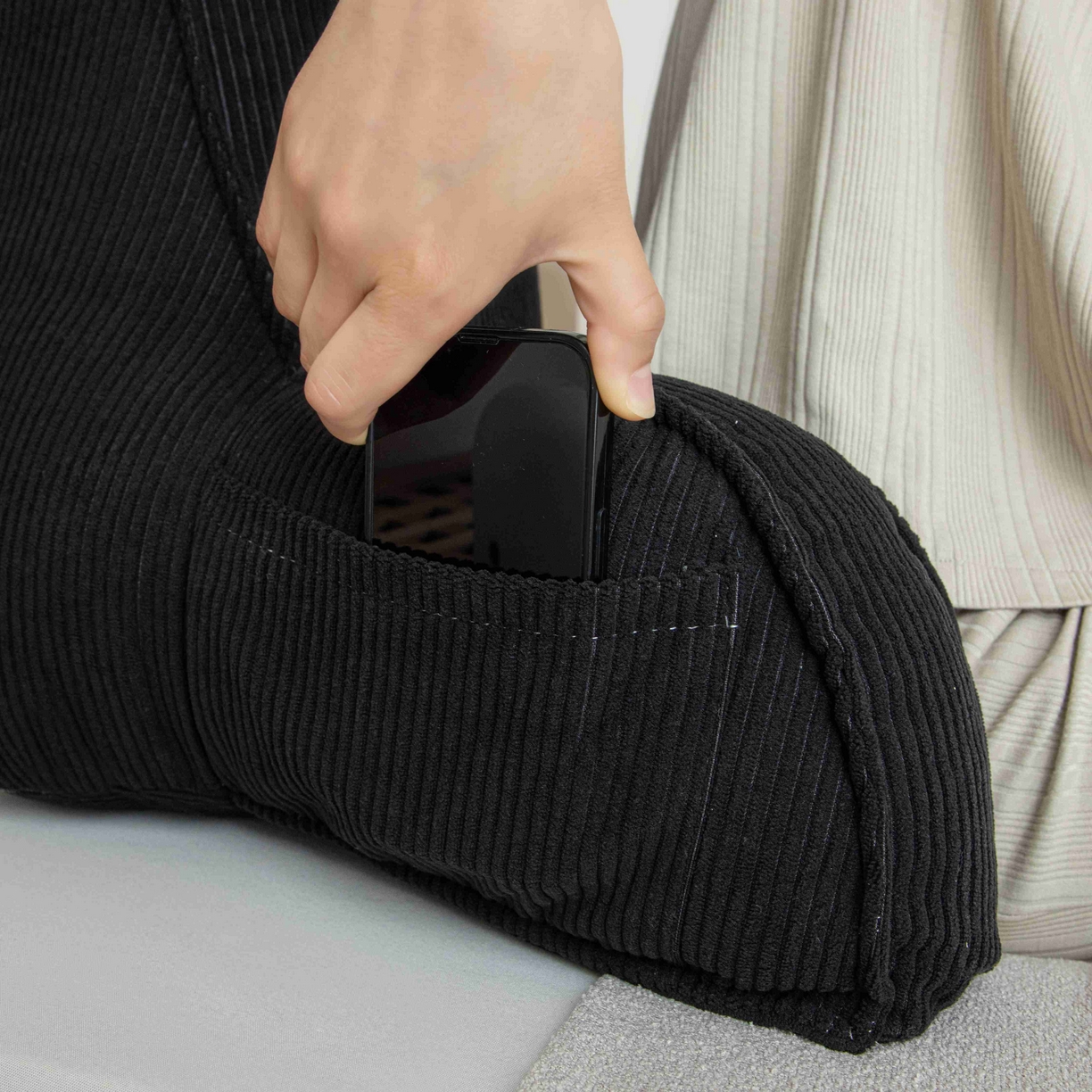 91家纺网 家纺一手货源 找家纺 沐沐家纺 2026新款灯芯绒护腰靠背 黑色