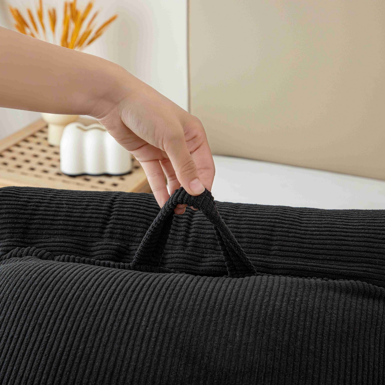 91家纺网 家纺一手货源 找家纺 沐沐家纺 2026新款灯芯绒护腰靠背 黑色