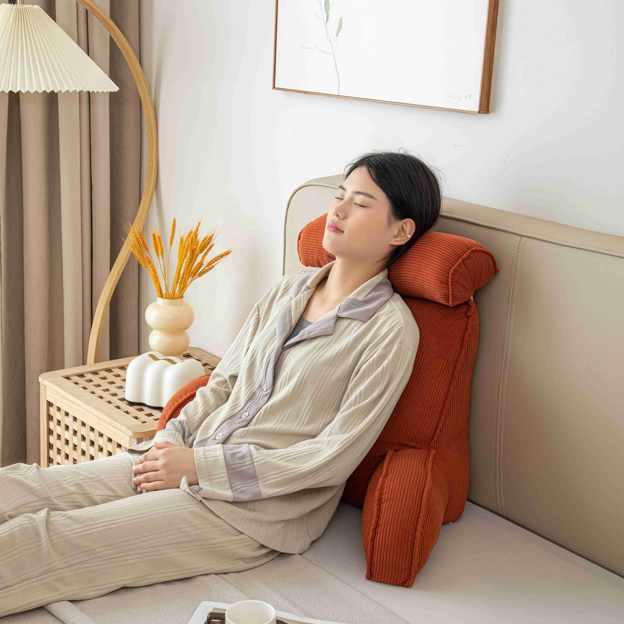 91家纺网 家纺一手货源 找家纺 沐沐家纺 2026新款灯芯绒护腰靠背 橘红色