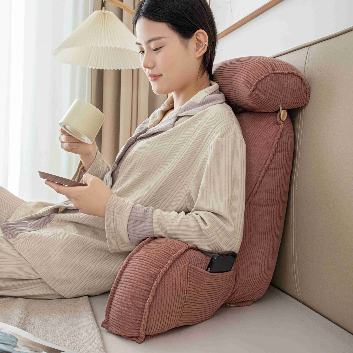 91家纺网 家纺一手货源 找家纺 沐沐家纺 2026新款灯芯绒护腰靠背 玫粉