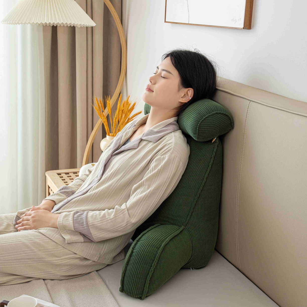 91家纺网 家纺一手货源 找家纺 沐沐家纺 2026新款灯芯绒护腰靠背 墨绿