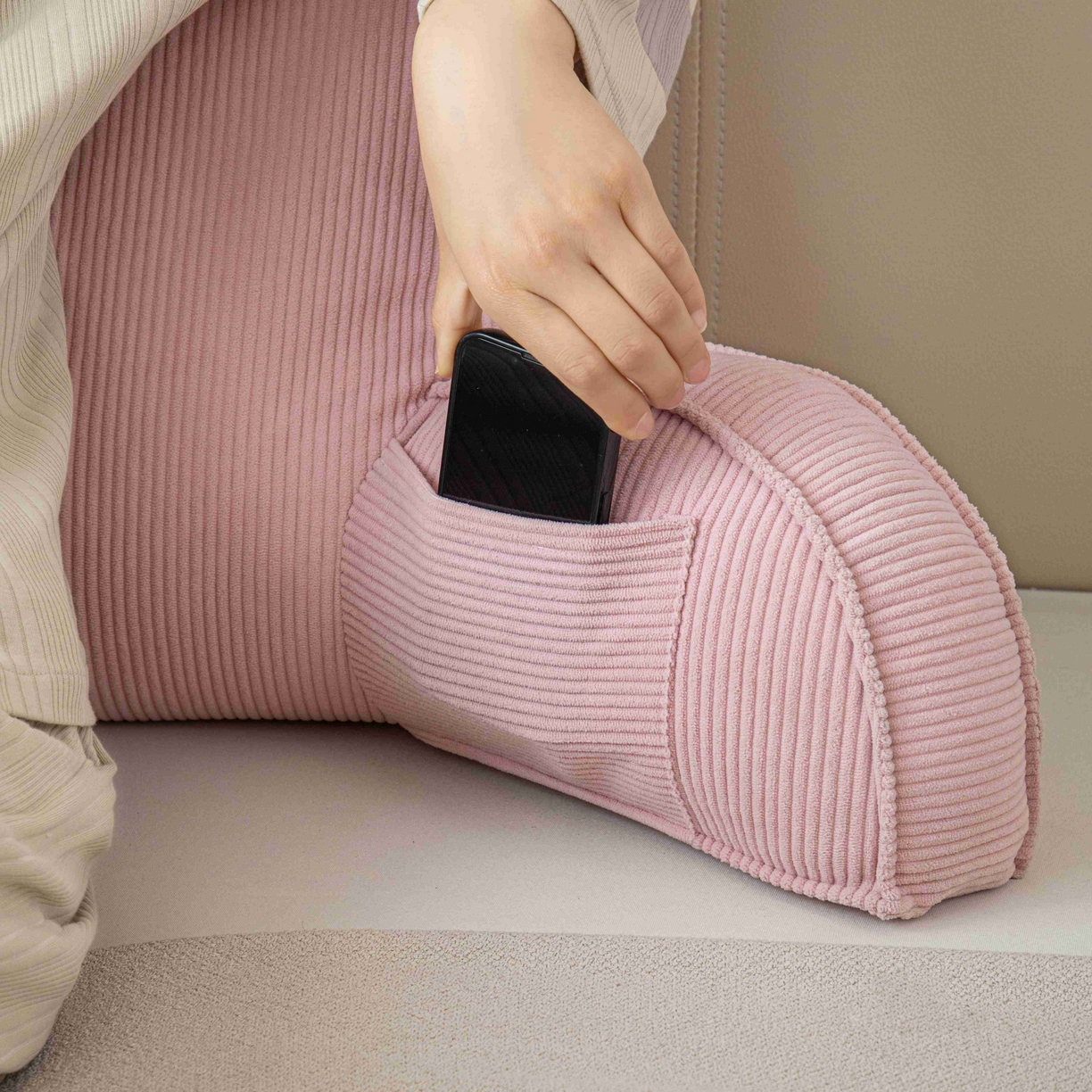 91家纺网 家纺一手货源 找家纺 沐沐家纺 2026新款灯芯绒护腰靠背 樱花粉