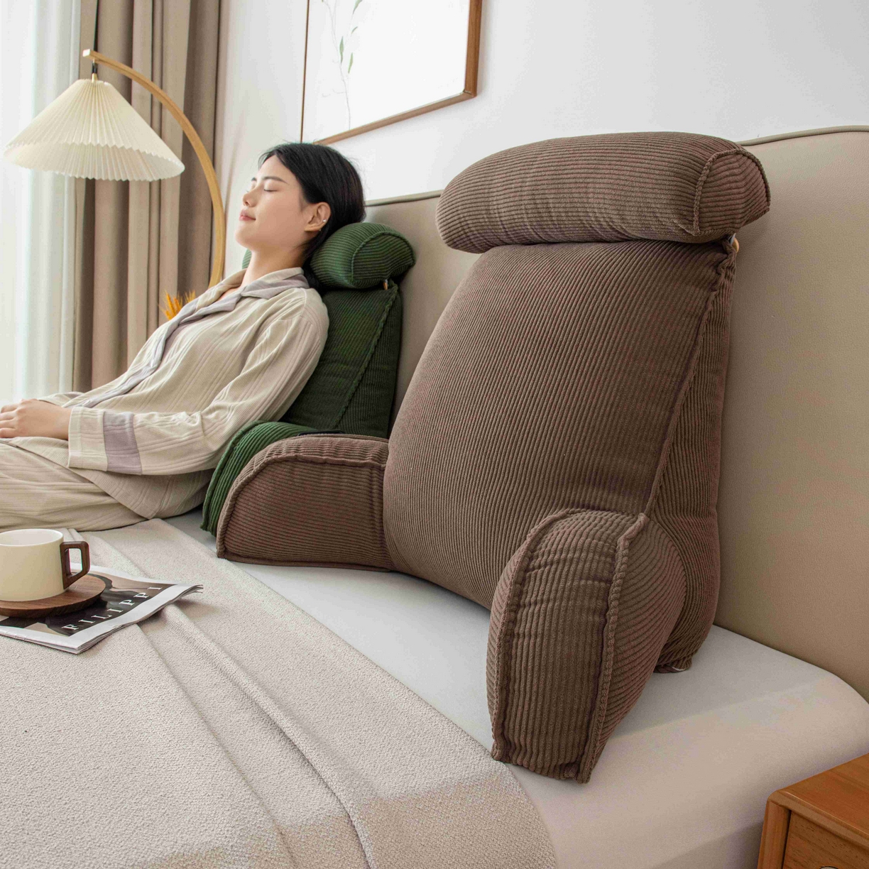 91家纺网 家纺一手货源 找家纺 沐沐家纺 2026新款灯芯绒护腰靠背 棕色