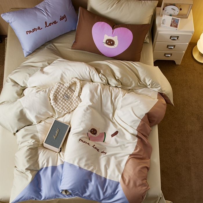 91家纺网 家纺一手货源 找家纺 安莱生活2025春夏新款天丝棉四件套 慵懒小猫