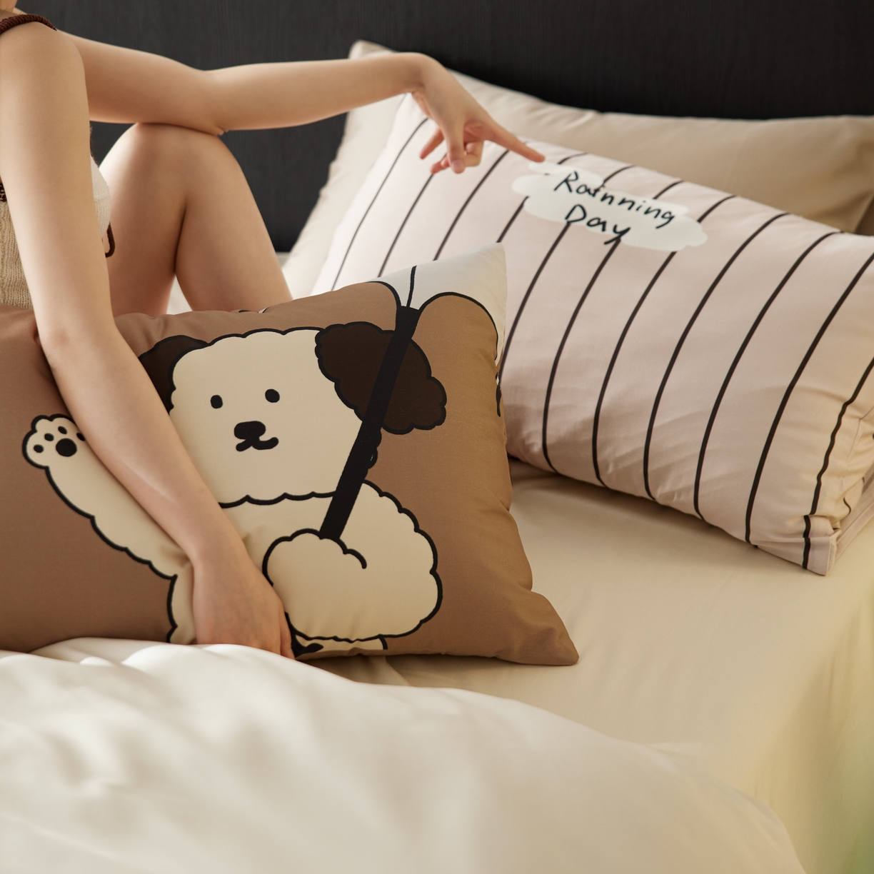 91家纺网 家纺一手货源 找家纺 安莱生活2025春夏新款天丝棉四件套 线条小狗-咖