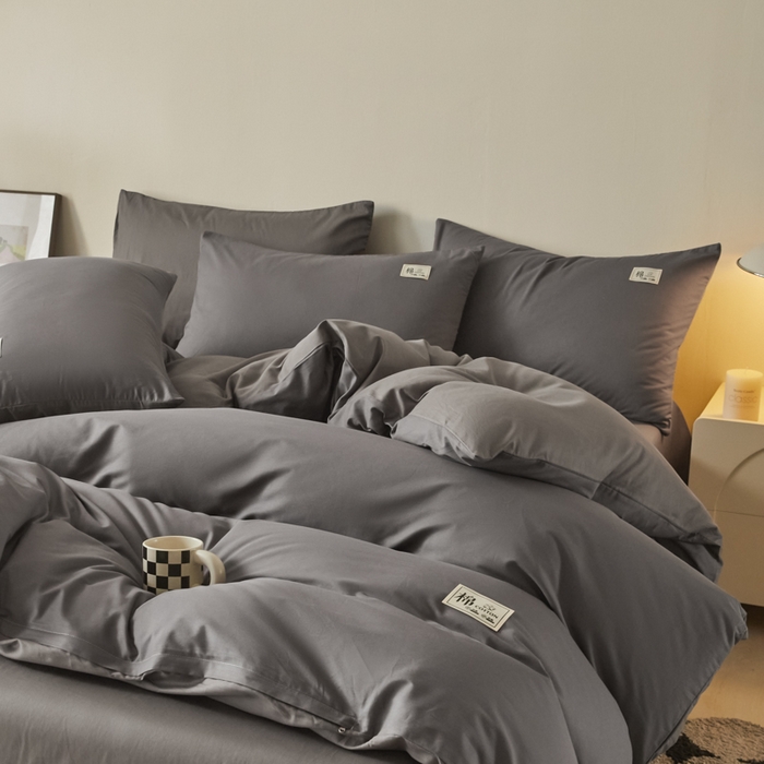91家纺网 家纺一手货源 找家纺 莱通家纺 2025新款纯色双拼四件套 深灰+浅灰