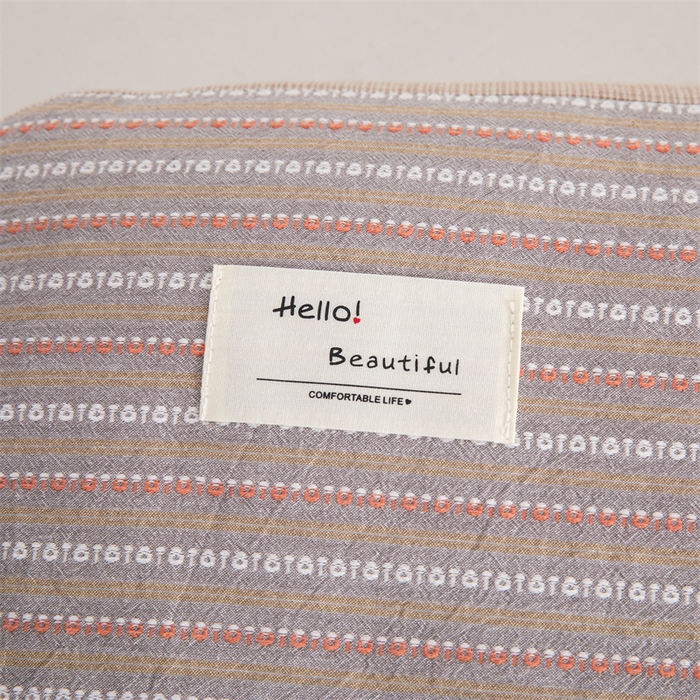 91家纺网 家纺一手货源 找家纺 金牛2025新款荞麦枕全棉提花睡眠科技肩颈养护枕全荞麦壳枕头+枕芯 全棉提花肩颈养护枕35×55-咖色