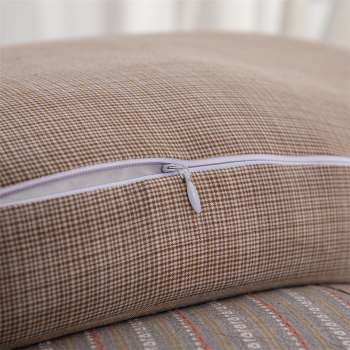 91家纺网 家纺一手货源 找家纺 金牛2025新款荞麦枕全棉提花睡眠科技肩颈养护枕全荞麦壳枕头+枕芯 全棉提花肩颈养护枕35×55-咖色