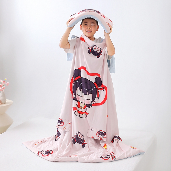 91家纺网 家纺一手货源 找家纺 2025新款A类小凉皮蚕丝防踢被儿童空调房护肚夏被凉感丝儿童被 吒儿