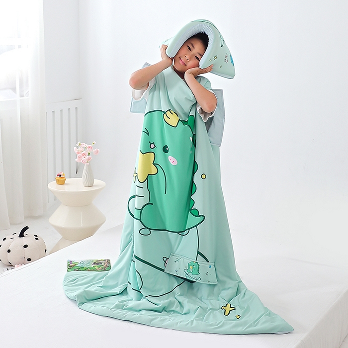 91家纺网 家纺一手货源 找家纺 2025新款A类小凉皮蚕丝防踢被儿童空调房护肚夏被凉感丝儿童被 恐龙星星