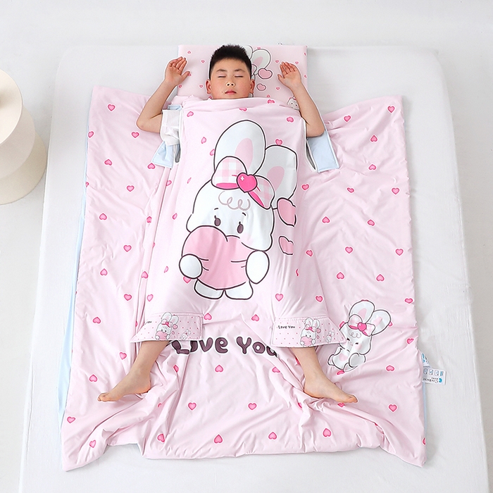 91家纺网 家纺一手货源 找家纺 2025新款A类小凉皮蚕丝防踢被儿童空调房护肚夏被凉感丝儿童被 爱心小兔