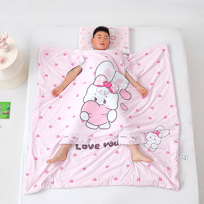 91家纺网 家纺一手货源 找家纺 2025新款A类小凉皮蚕丝防踢被儿童空调房护肚夏被凉感丝儿童被 爱心小兔