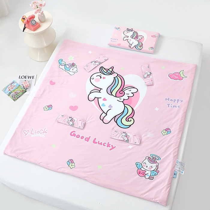 2025新款A类小凉皮蚕丝防踢被儿童空调房护肚夏被凉感丝儿童被 粉红马