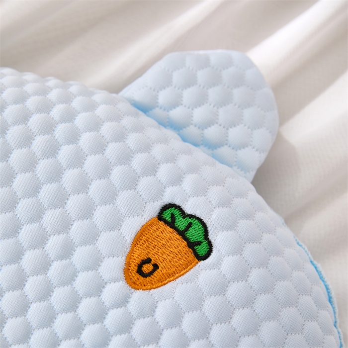 91家纺网 家纺一手货源 找家纺 芯洲 2025新款荞麦枕冰豆豆萝卜兔儿童绣花双面四季通用枕头枕芯 萝卜兔-蓝 28x50cm/只