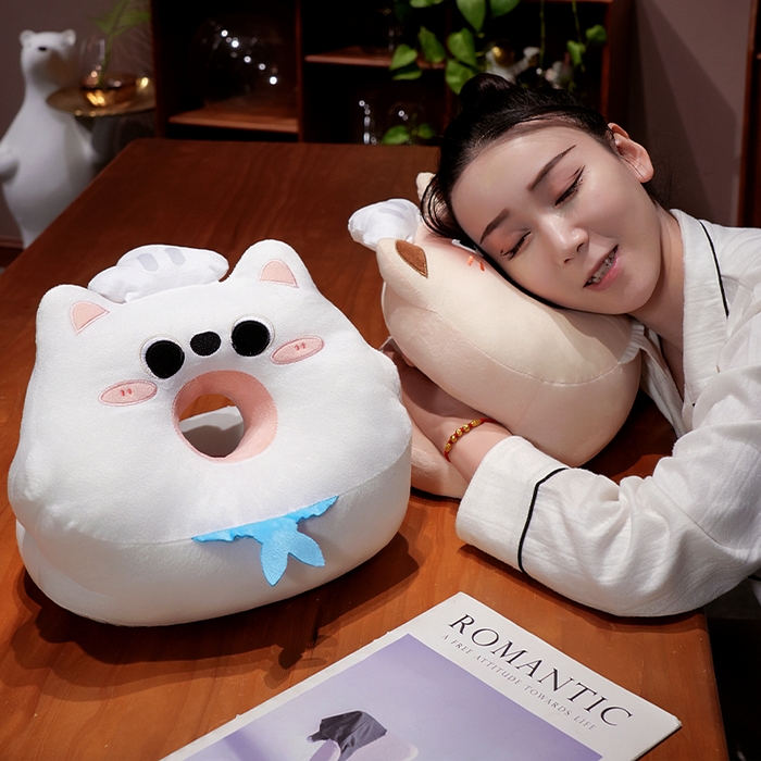 91家纺网 家纺一手货源 找家纺 （总）仟亿莱2025新款圆眼小厨师冰豆豆双面午睡枕