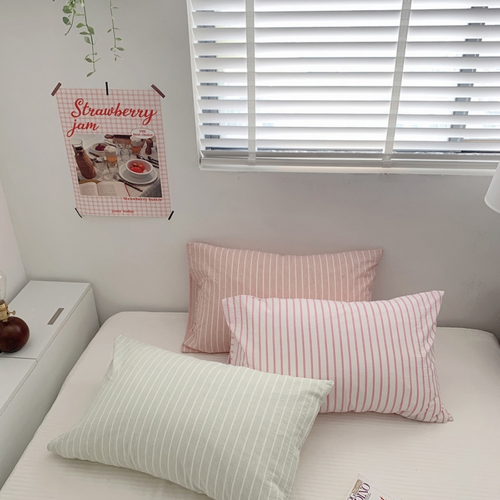 91家纺网 家纺一手货源 找家纺 柚可家居 2024新款水洗棉条纹系列单枕套-系列四 竖条红色