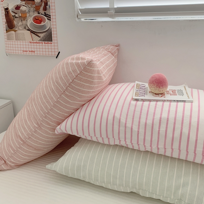 91家纺网 家纺一手货源 找家纺 柚可家居 2024新款水洗棉条纹系列单枕套-系列四 竖条红色