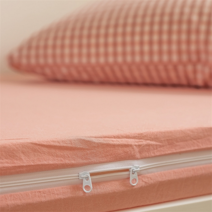 91家纺网 家纺一手货源 找家纺 北欧良品 2025新款A 类 AA版色织水洗棉 学生上下铺三件套 蜜粉小格