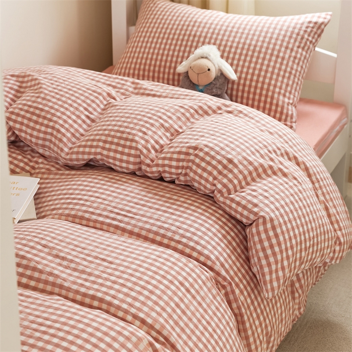 91家纺网 家纺一手货源 找家纺 北欧良品 2025新款A 类 AA版色织水洗棉 学生上下铺三件套 蜜粉小格