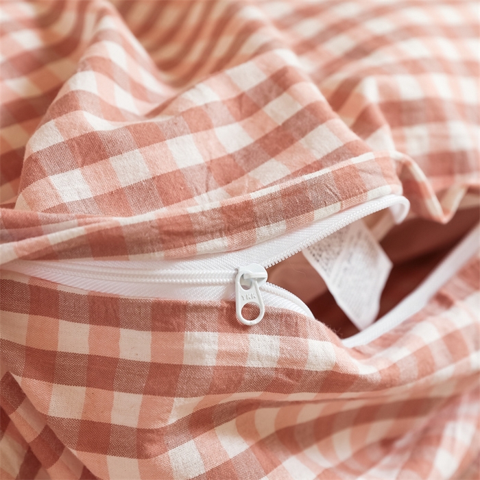 91家纺网 家纺一手货源 找家纺 北欧良品 2025新款A 类 AA版色织水洗棉 学生上下铺三件套 蜜粉小格