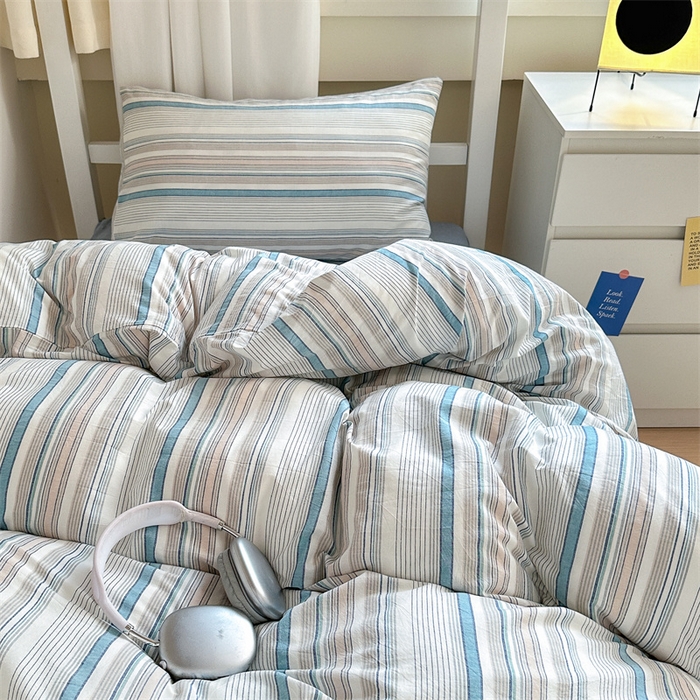 91家纺网 家纺一手货源 找家纺 北欧良品 2025新款A 类 AA版色织水洗棉 学生上下铺三件套 梦境蓝