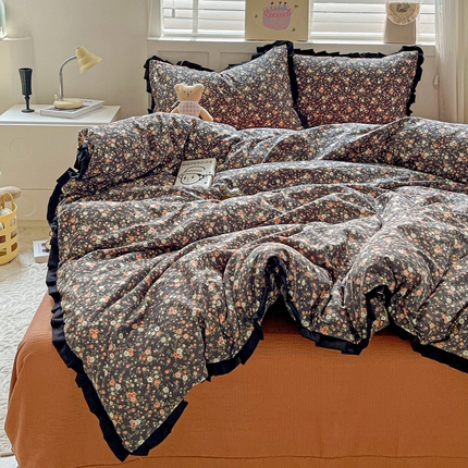 91家纺网 家纺一手货源 找家纺 （总）优选 2025新款直播热款赫本风皱皱双层纱花边款针织皱皱纱法式印花吊边床单三件套床笠四件套（提供买家秀）