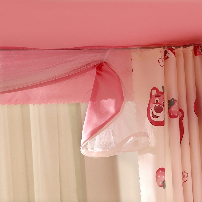 91家纺网 家纺一手货源 找家纺 显高蚊帐 2025春夏新款U门花边款坐床遮光防尘床帘式蚊帐 草莓熊-花边款