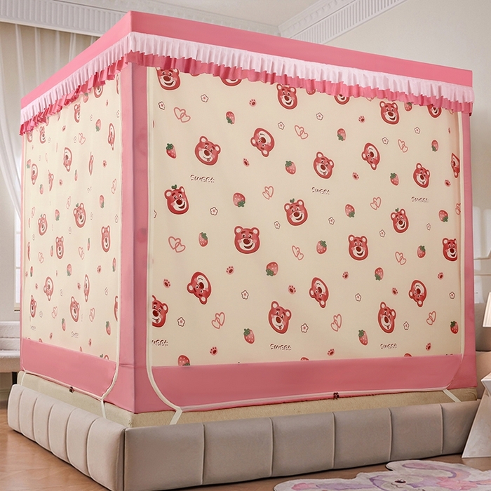 91家纺网 家纺一手货源 找家纺 显高蚊帐 2025春夏新款U门花边款坐床遮光防尘床帘式蚊帐 草莓熊-花边款