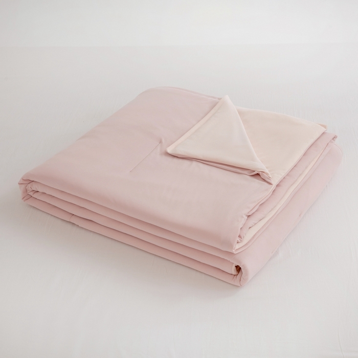 91家纺网 家纺一手货源 找家纺 伊梵居 2025春夏新款亚朵同款夏季被子双感深睡被夏被夏凉被pro2.0汇总 橘雾粉