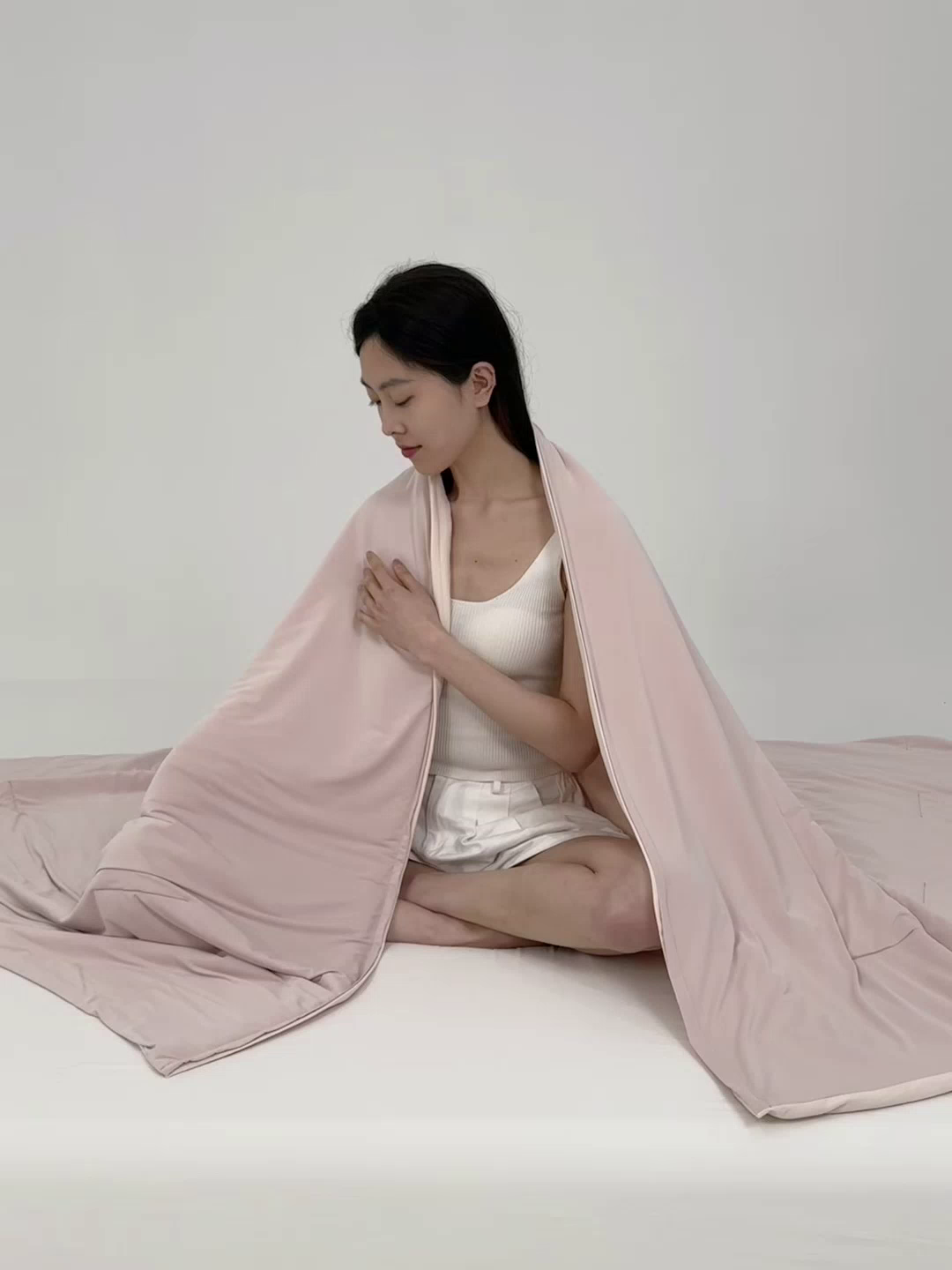 91家纺网 家纺一手货源 找家纺 伊梵居 2025春夏新款亚朵同款夏季被子双感深睡被夏被夏凉被pro2.0汇总 橘雾粉