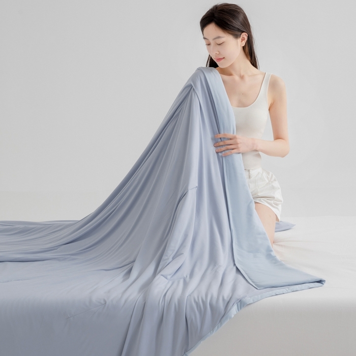 91家纺网 家纺一手货源 找家纺 伊梵居 2025春夏新款亚朵同款夏季被子双感深睡被夏被夏凉被pro2.0汇总 青空灰