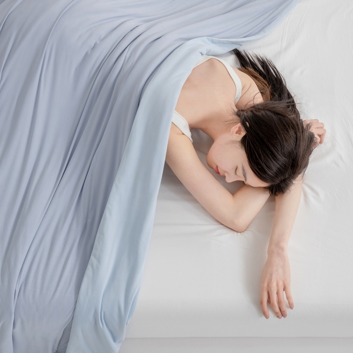 91家纺网 家纺一手货源 找家纺 伊梵居 2025春夏新款亚朵同款夏季被子双感深睡被夏被夏凉被pro2.0汇总 青空灰