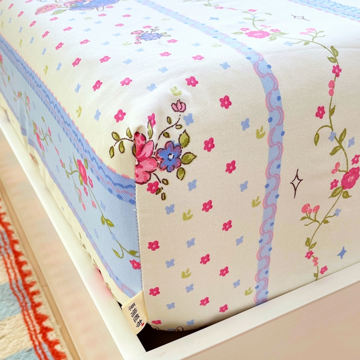 91家纺网 家纺一手货源 找家纺 金鑫汇家纺 2025新款A类全棉老粗布床单床笠 老粗布·快乐萌兔蓝