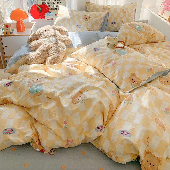 91家纺网 家纺一手货源 找家纺 爱丽丝2025新款全棉卡通印花四件套 曲奇熊