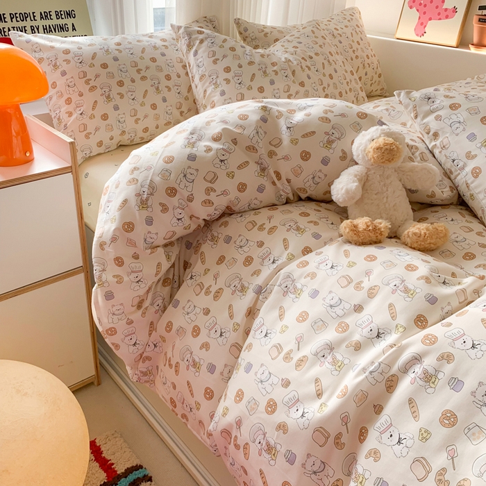 91家纺网 家纺一手货源 找家纺 爱丽丝2025新款全棉卡通印花四件套 厨师小狗