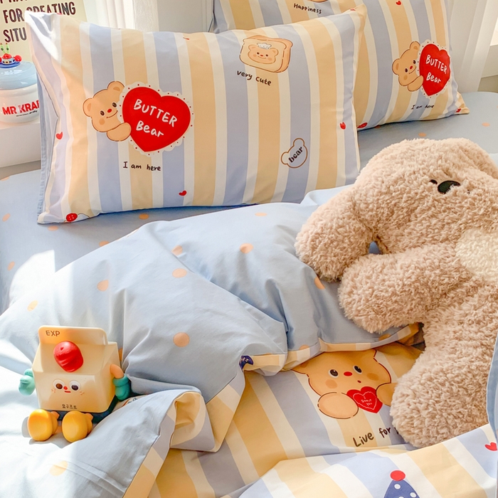 91家纺网 家纺一手货源 找家纺 爱丽丝2025新款全棉卡通印花四件套 蛋糕小熊