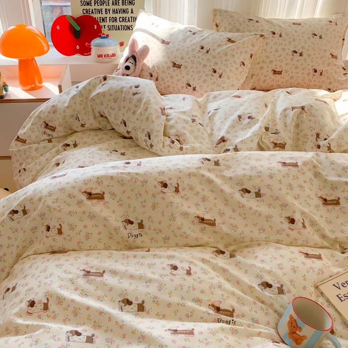 91家纺网 家纺一手货源 找家纺 爱丽丝2025新款全棉卡通印花四件套 狗狗乐园