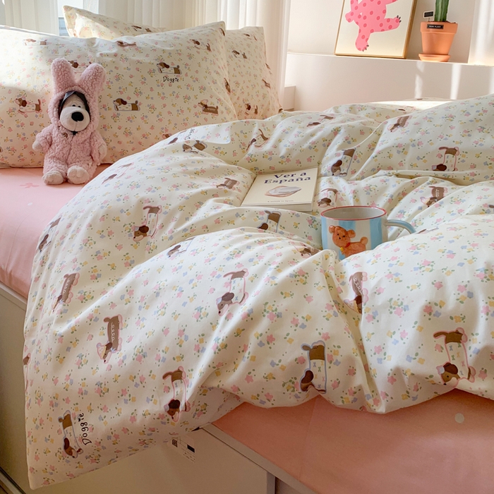 91家纺网 家纺一手货源 找家纺 爱丽丝2025新款全棉卡通印花四件套 狗狗乐园