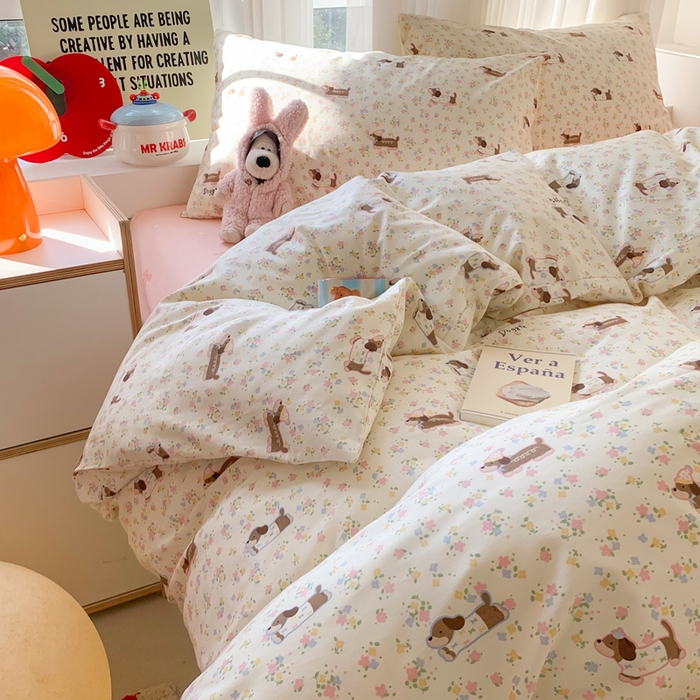 91家纺网 家纺一手货源 找家纺 爱丽丝2025新款全棉卡通印花四件套 狗狗乐园