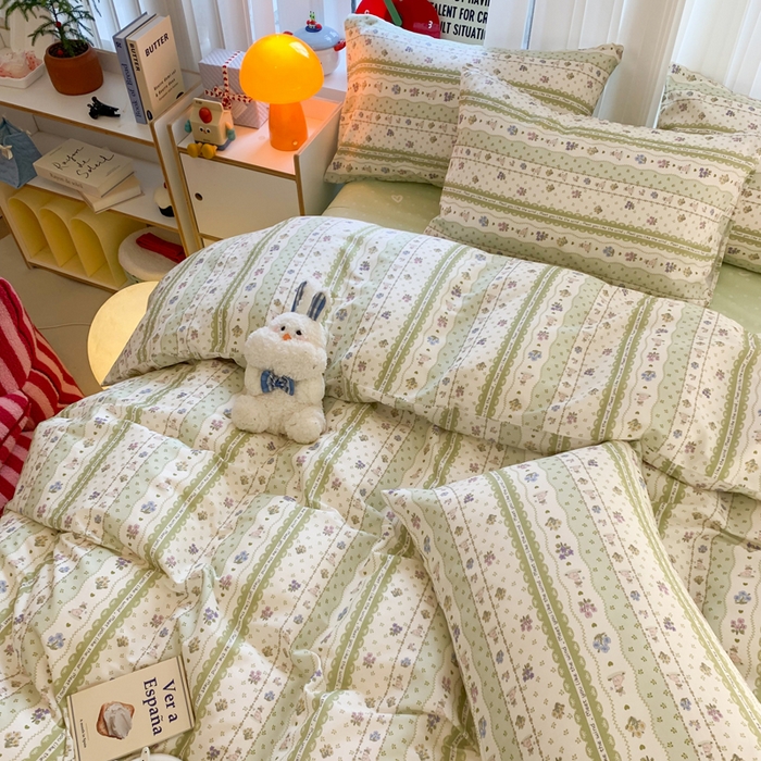 91家纺网 家纺一手货源 找家纺 爱丽丝2025新款全棉卡通印花四件套 花丛兔