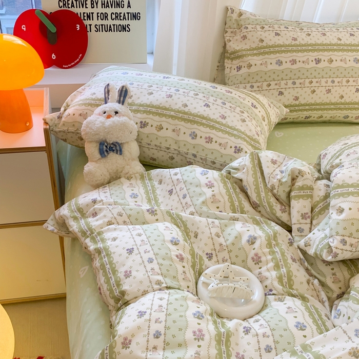 91家纺网 家纺一手货源 找家纺 爱丽丝2025新款全棉卡通印花四件套 花丛兔