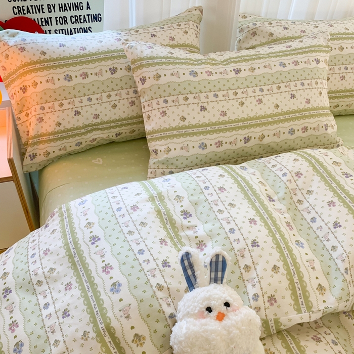 91家纺网 家纺一手货源 找家纺 爱丽丝2025新款全棉卡通印花四件套 花丛兔