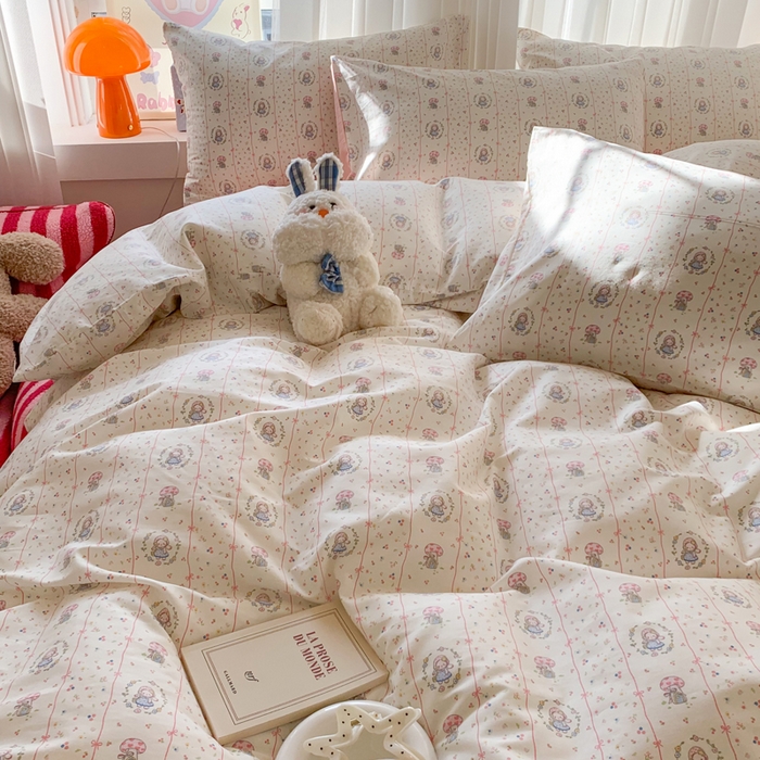 91家纺网 家纺一手货源 找家纺 爱丽丝2025新款全棉卡通印花四件套 花花公主