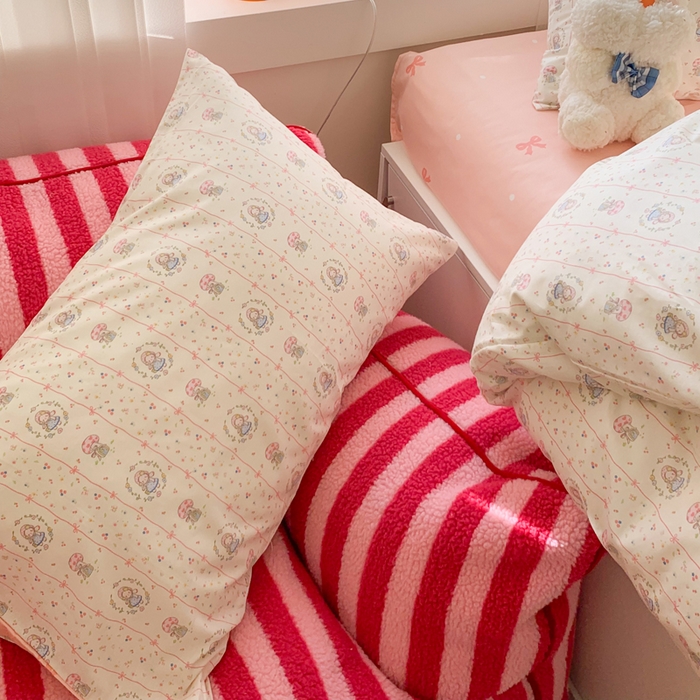 91家纺网 家纺一手货源 找家纺 爱丽丝2025新款全棉卡通印花四件套 花花公主