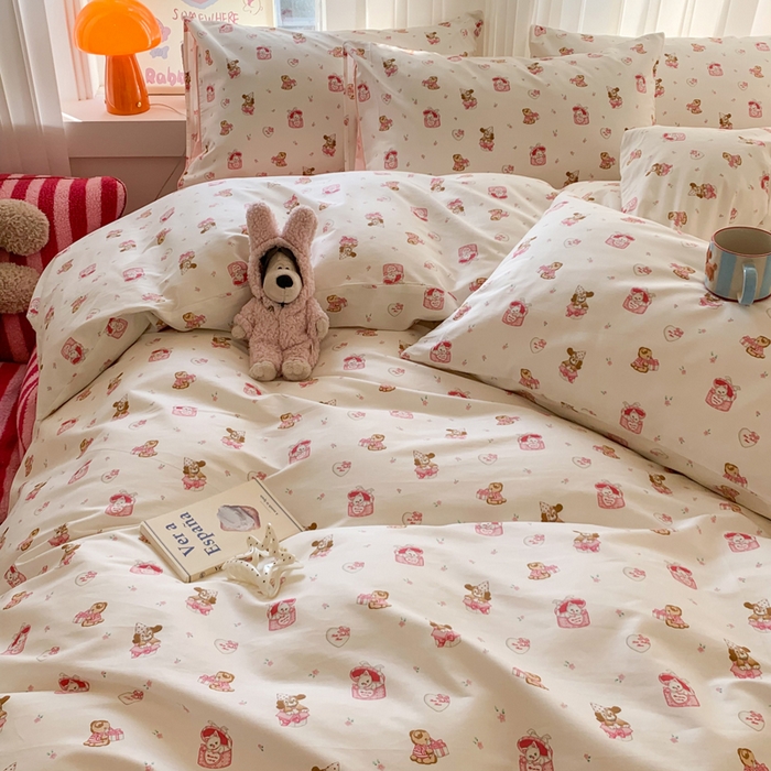 91家纺网 家纺一手货源 找家纺 爱丽丝2025新款全棉卡通印花四件套 节日派对